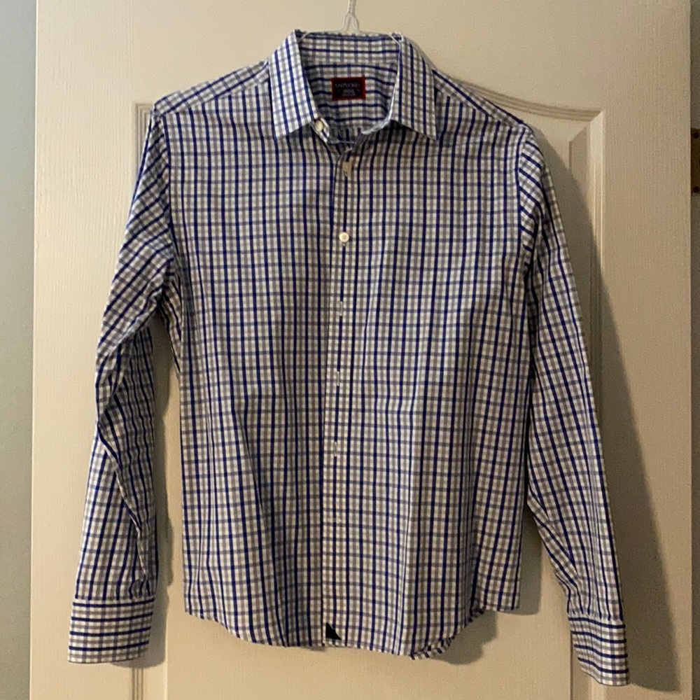 Checkered blue, white and gray UNTUCKit medium dress shirt.